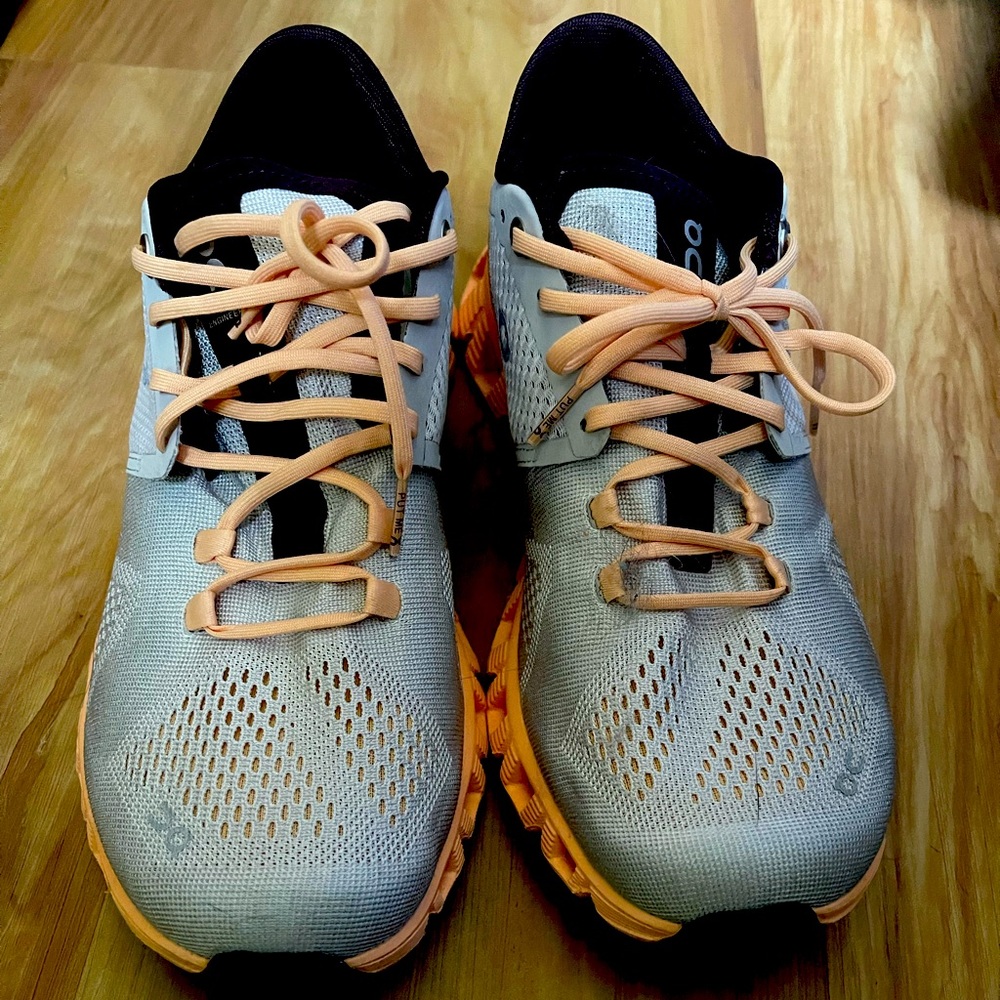 On Cloud X training sneaker